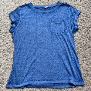 Blue T-shirt with super cute pocket!